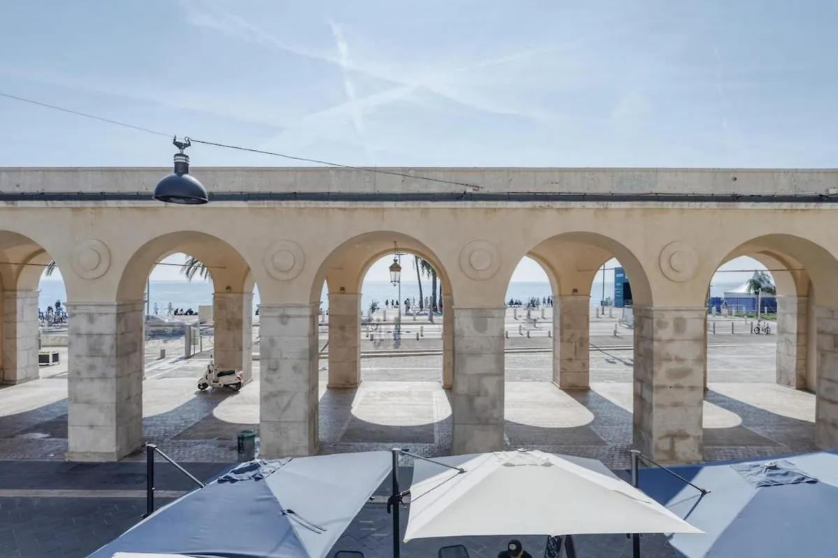 Superbe Appartement Au Coeur Du Vieux Nice ! 0*,  France