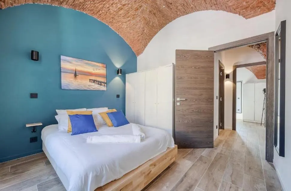 Superbe Appartement Au Coeur Du Vieux Nice !